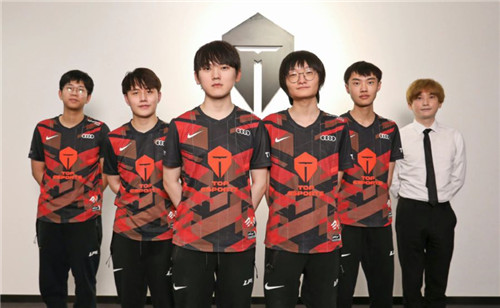 之初便制定 之初便制定