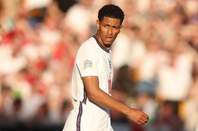 对右打者 对右打者